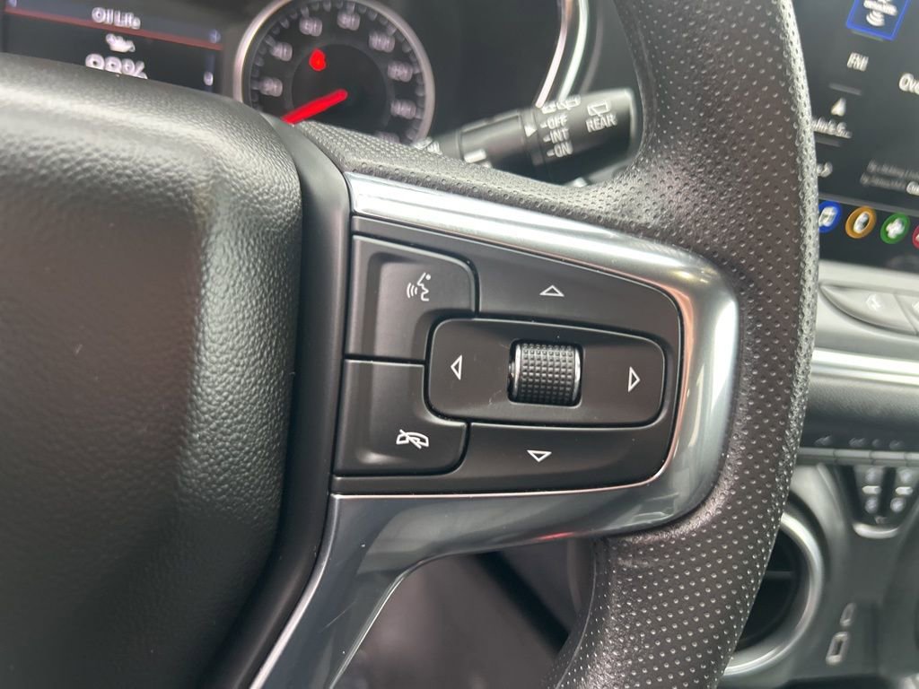 Used 2025 Chevrolet Blazer LT image 19
