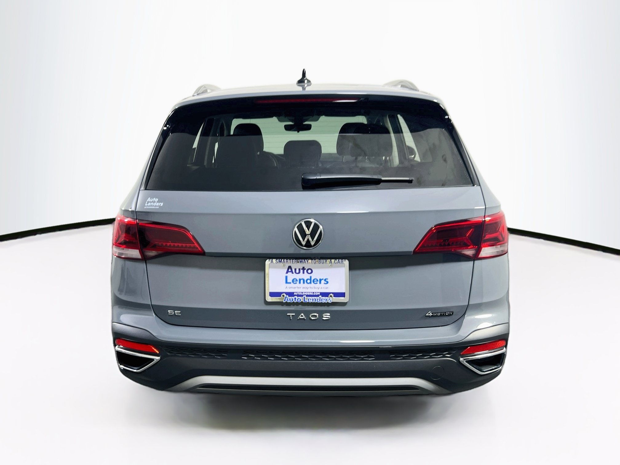 Used 2023 Volkswagen Taos SE AWD/4WD image 6