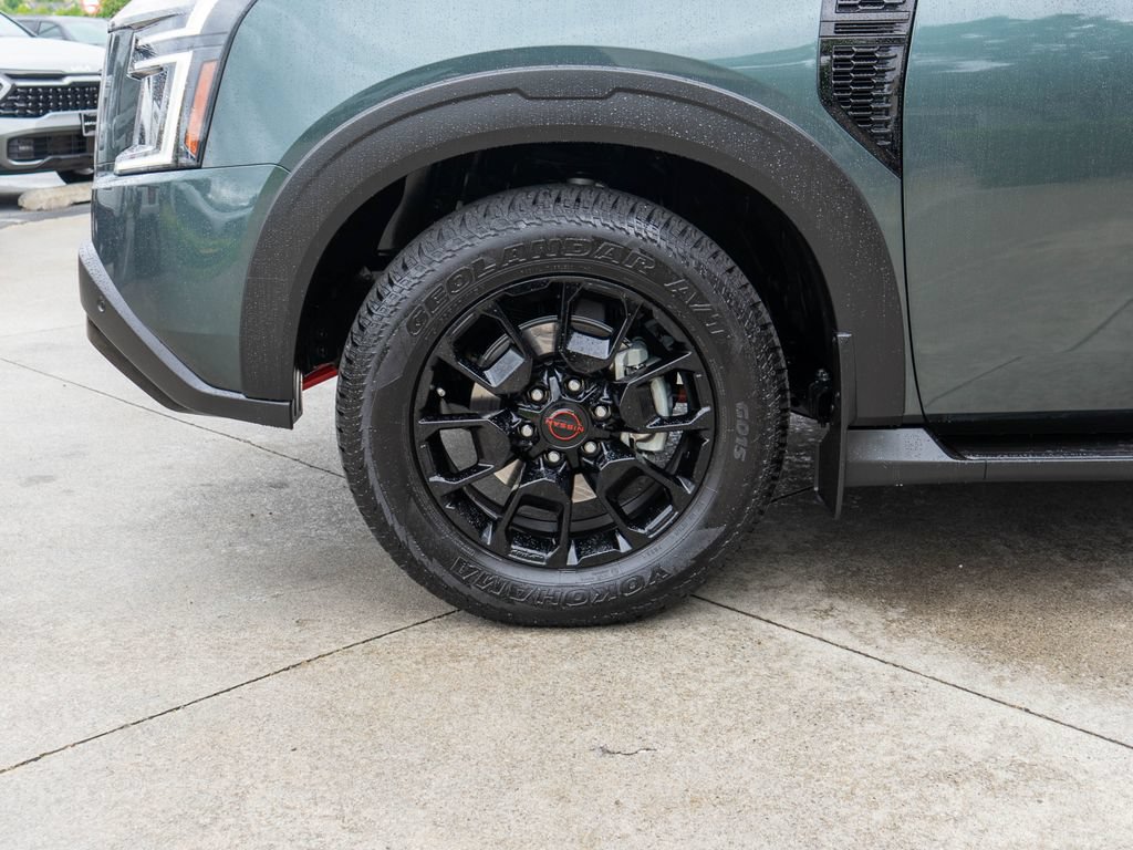 Used 2026 Nissan Armada PRO-4X AWD/4WD image 32