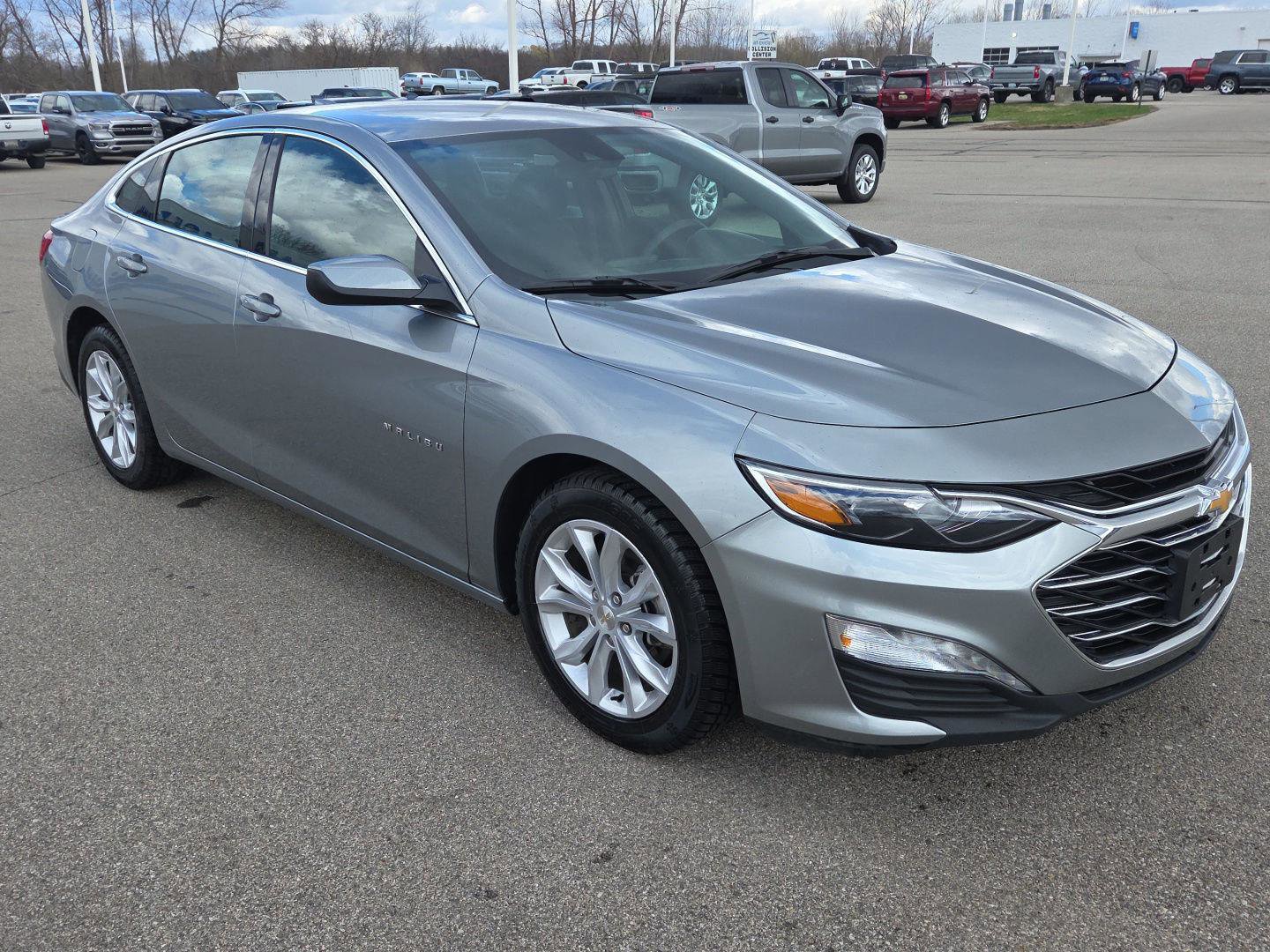 Used 2024 Chevrolet Malibu LT FWD image 9