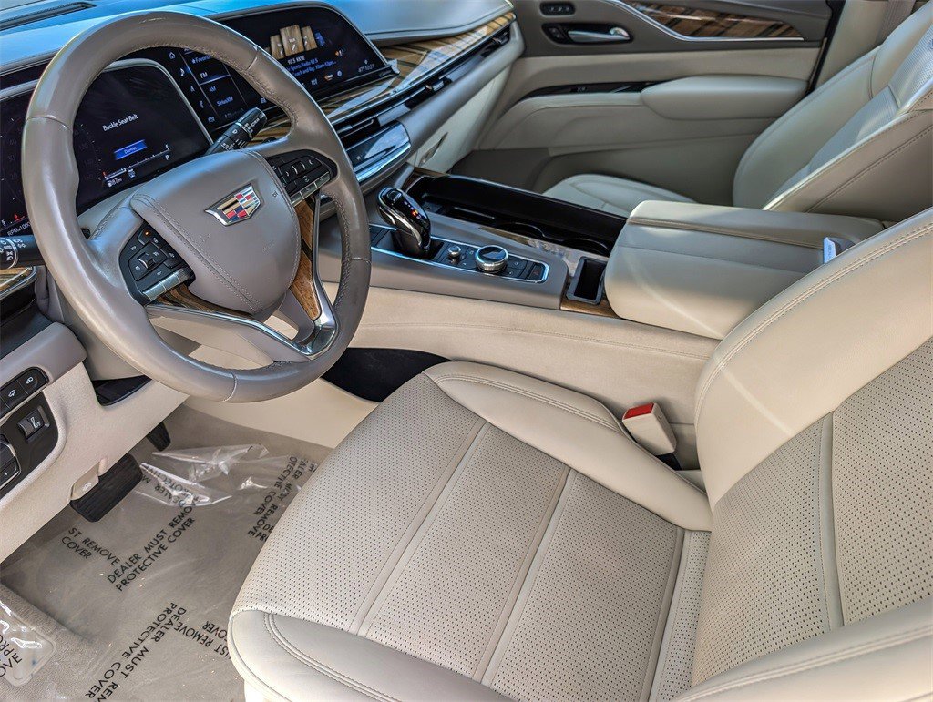 Certified 2022 Cadillac Escalade Premium Luxury Platinum image 10