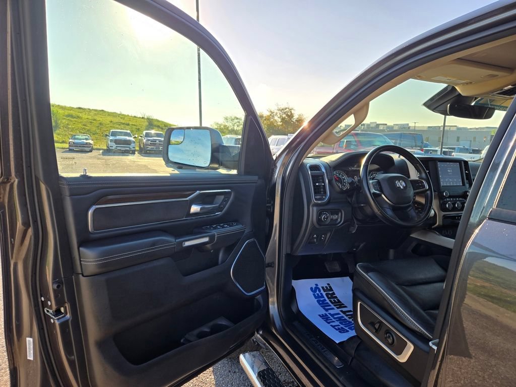 Used 2021 RAM 1500 Laramie AWD/4WD image 13