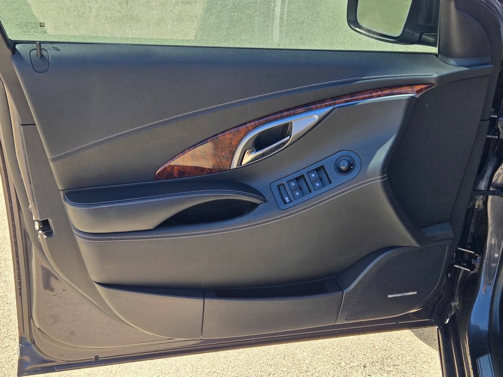 Used 2012 Buick LaCrosse Premium FWD image 30