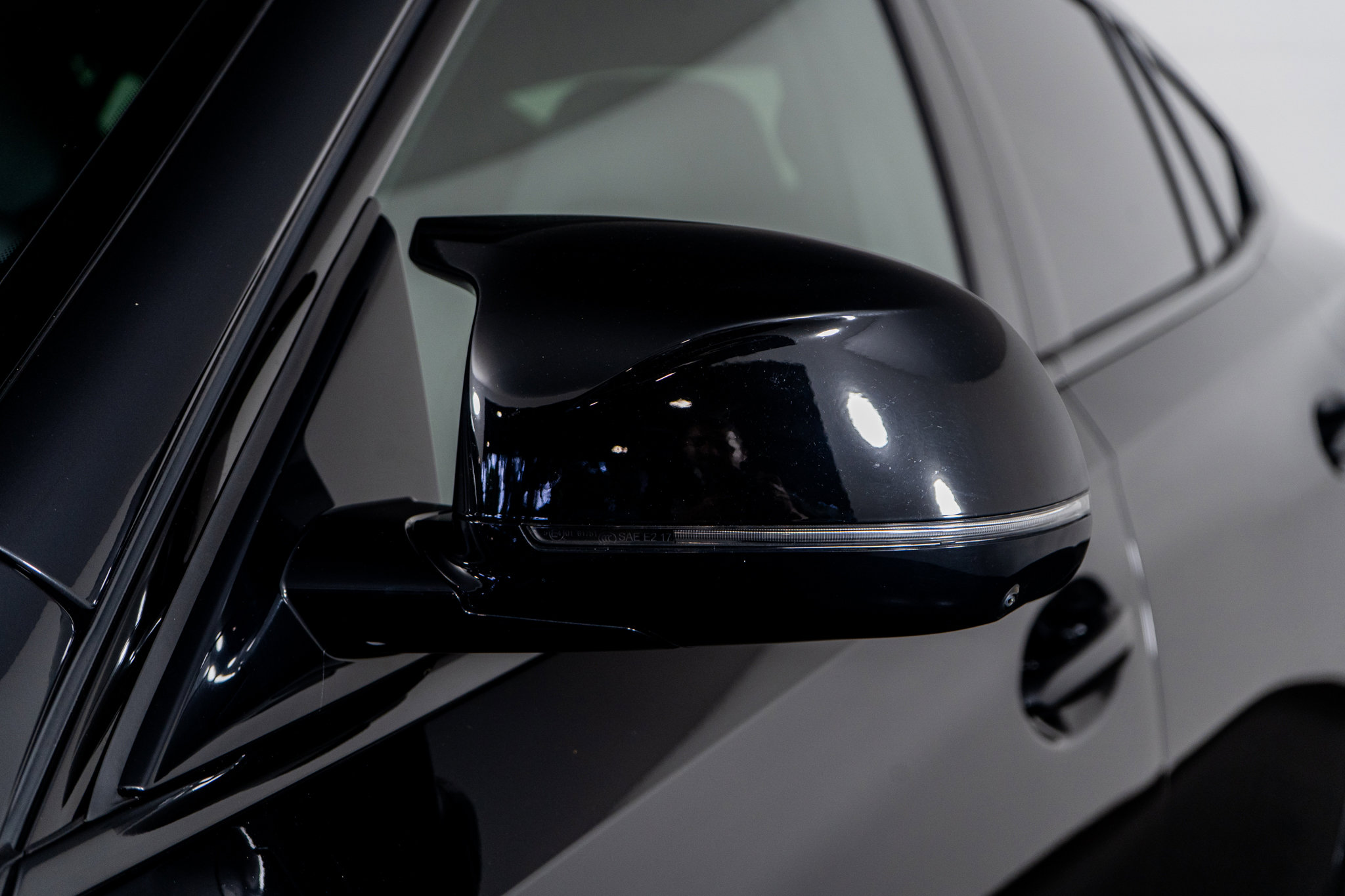 Used 2025 BMW X6 M Competition image 26