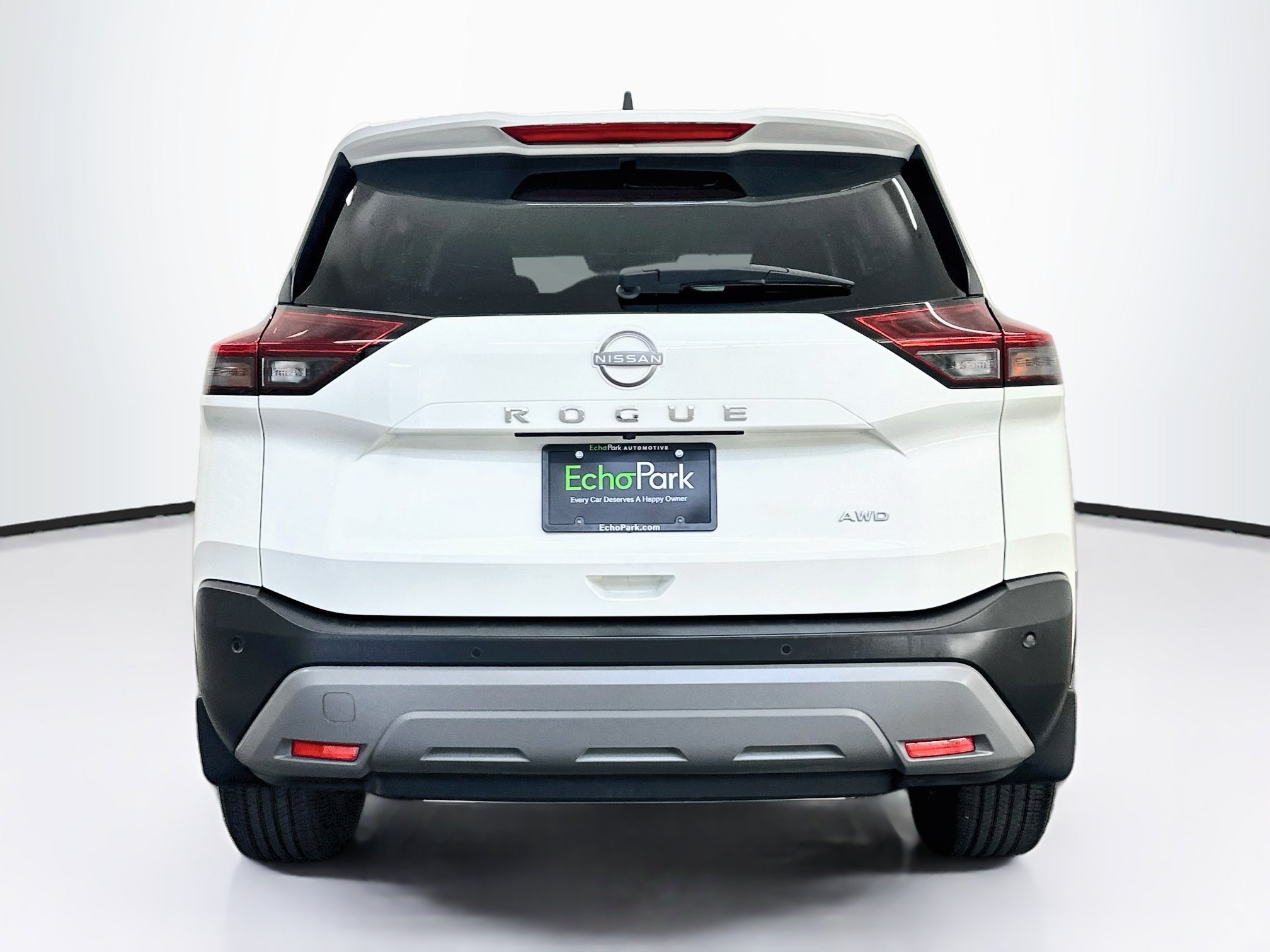 Used 2023 Nissan Rogue S AWD/4WD image 7