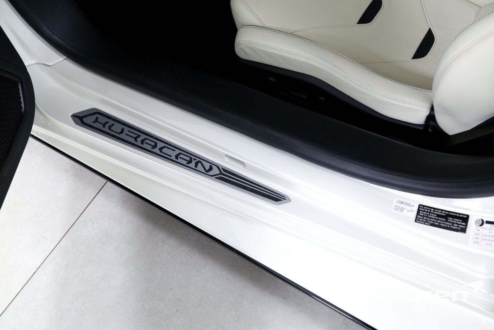 Used 2022 Lamborghini Huracan EVO AWD/4WD image 15