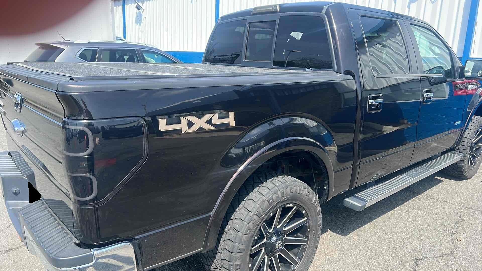 Used 2014 Ford F150 Lariat w/ Equipment Group 502A Luxury image 5