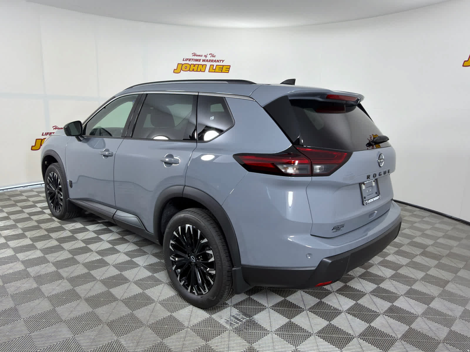New 2026 Nissan Rogue Dark Armor FWD image 3