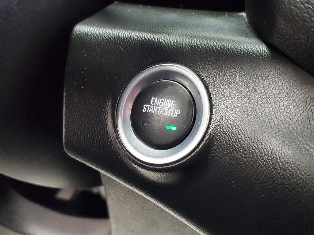 Used 2024 GMC Terrain SLT image 18