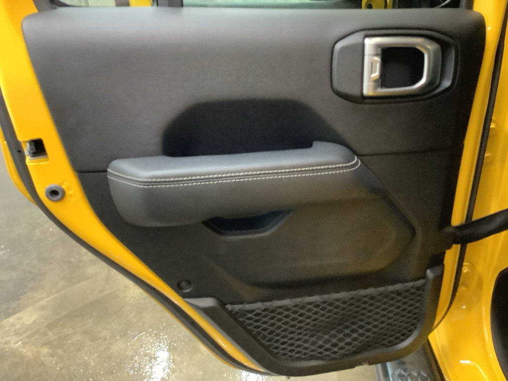 Used 2020 Jeep Wrangler Unlimited Sahara AWD/4WD image 24