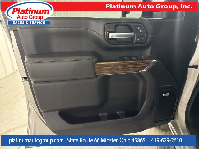 Used 2022 Chevrolet Silverado 2500 High Country w/ Technology Package image 24