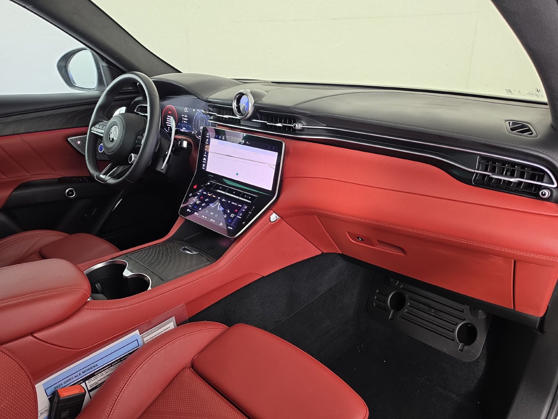 Used 2025 Maserati Grecale Modena AWD/4WD image 42
