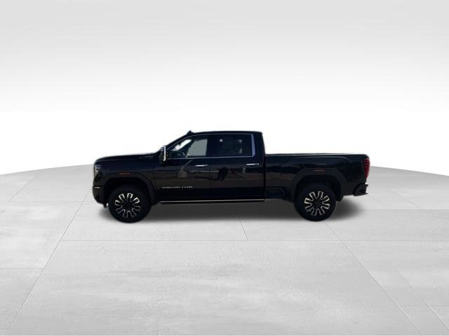 Used 2024 GMC Sierra 2500 Denali Ultimate AWD/4WD image 2