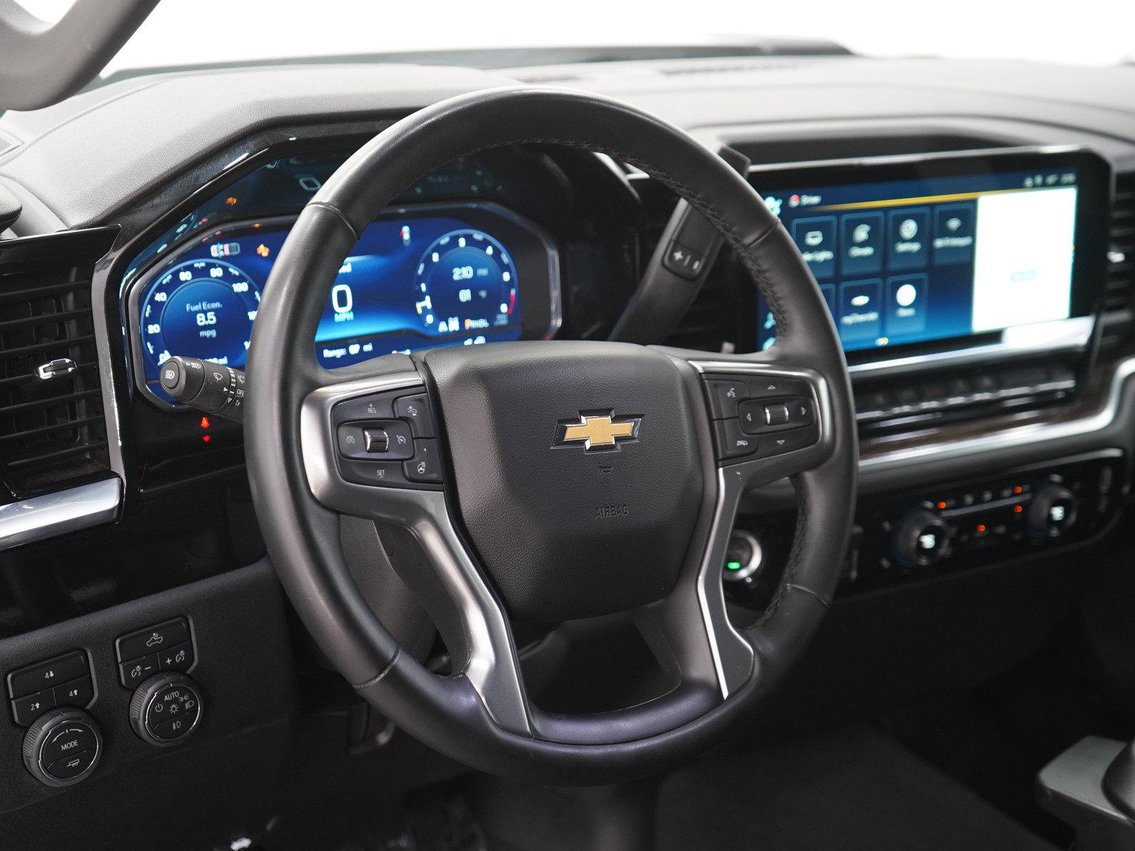 Used 2025 Chevrolet Silverado 2500 LT w/ Convenience Package AWD/4WD image 20