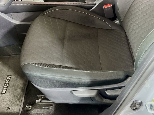 Used 2024 Nissan Kicks SV image 19