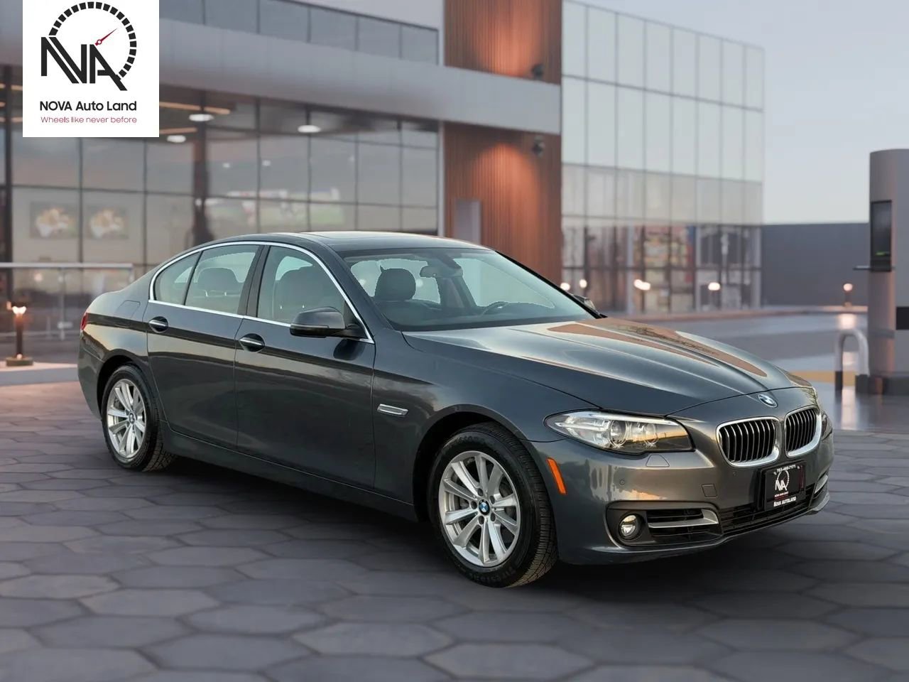 Used 2016 BMW 528i Sedan image 2