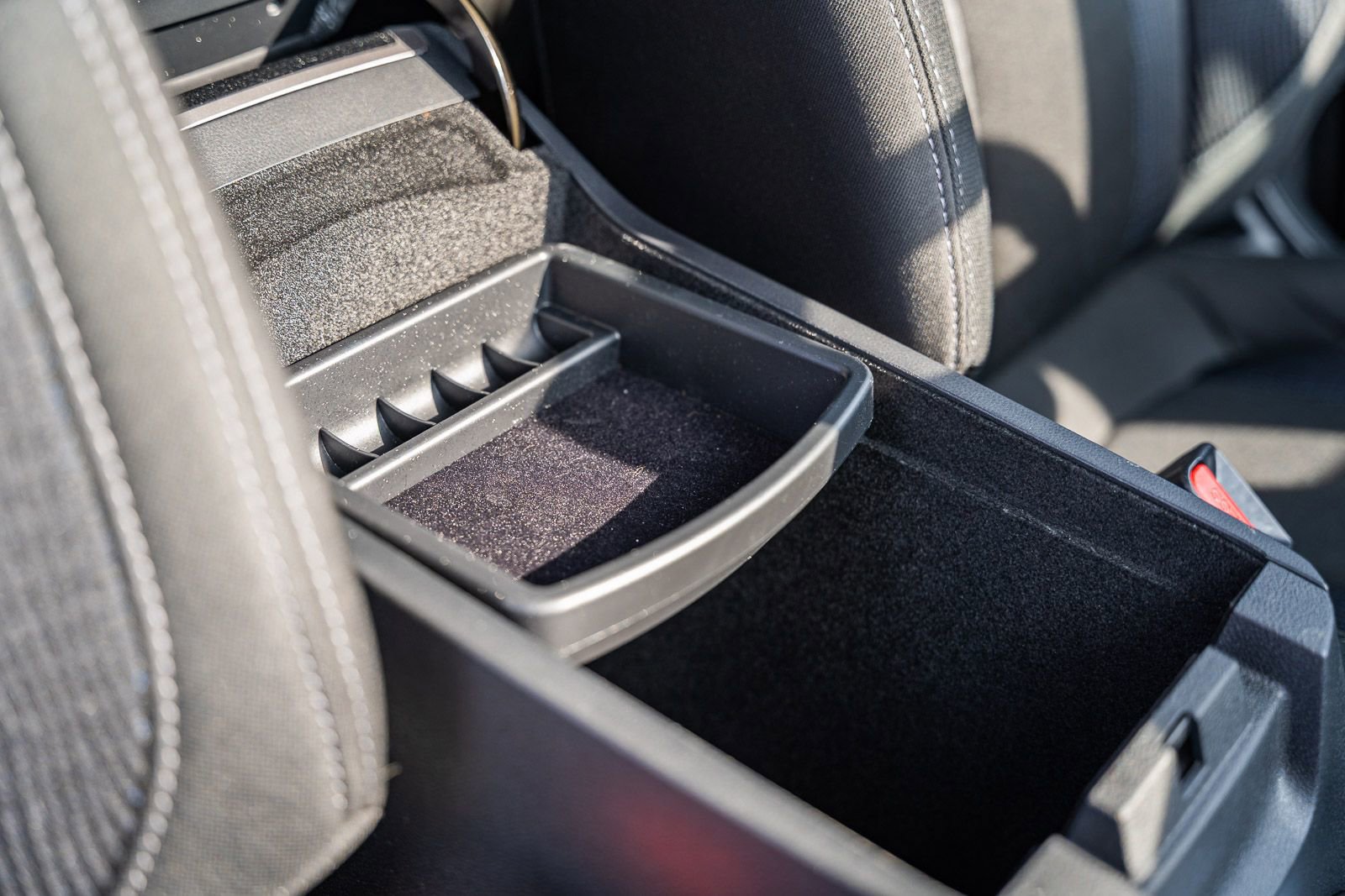 Used 2024 Subaru Ascent Premium w/ Convenience Package image 11