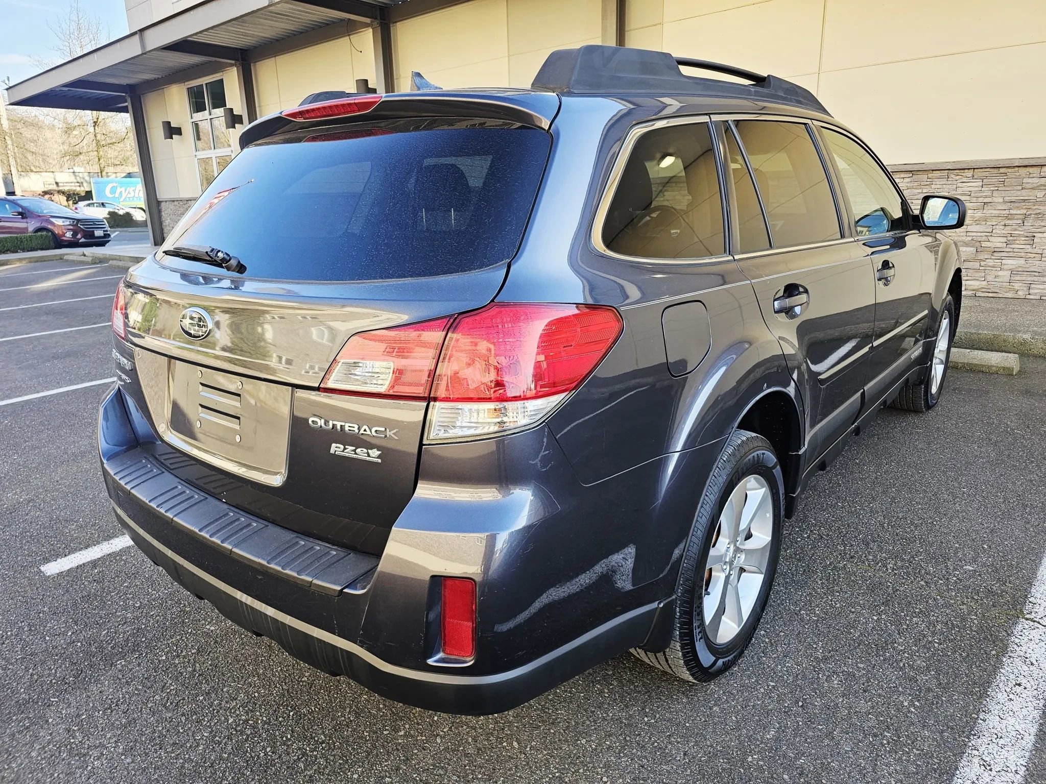 Used 2013 Subaru Outback 2.5i Limited AWD/4WD image 5
