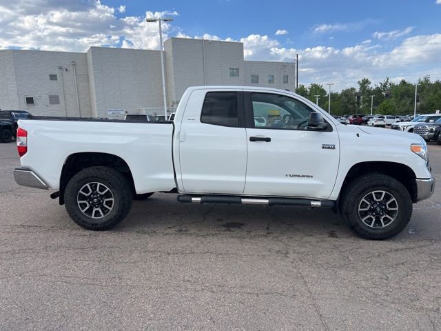 Used 2016 Toyota Tundra SR5 w/ SR5 Upgrade Package AWD/4WD image 7