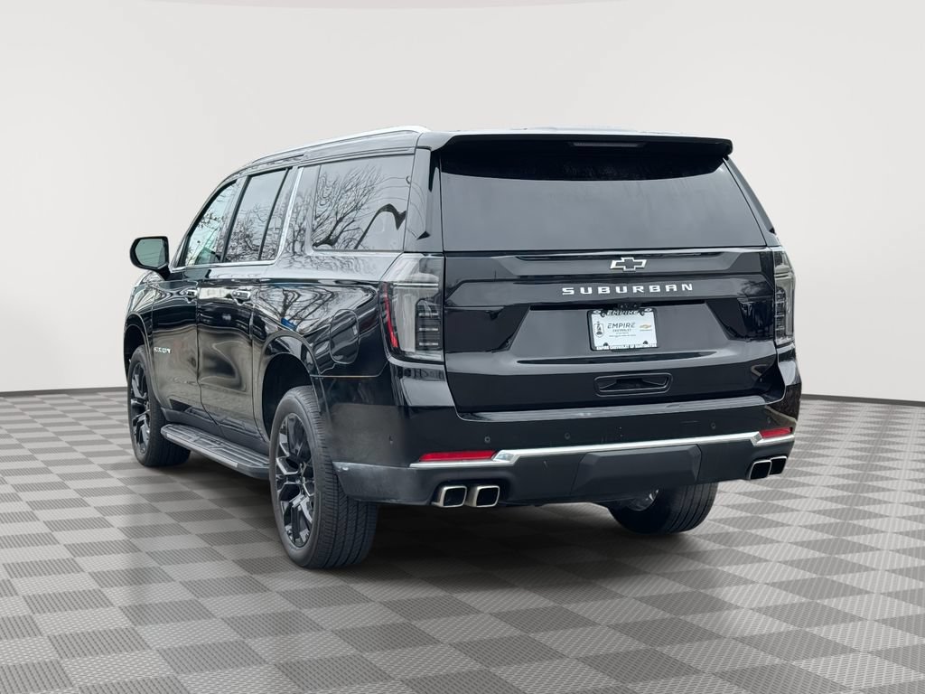 Used 2025 Chevrolet Suburban High Country AWD/4WD image 4