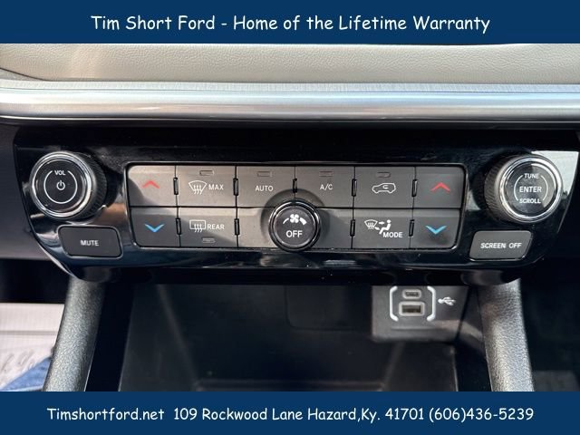 Used 2025 Jeep Compass Limited image 16