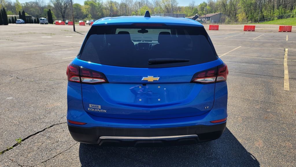 Used 2024 Chevrolet Equinox LT w/ LPO, Floor Liner Package FWD image 10