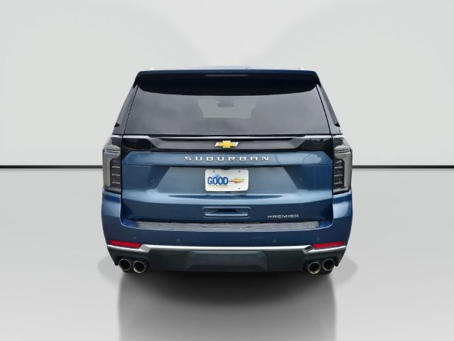 Used 2025 Chevrolet Suburban Premier AWD/4WD image 4