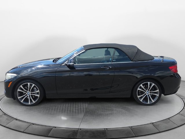 Used 2018 BMW 230i Convertible RWD image 2