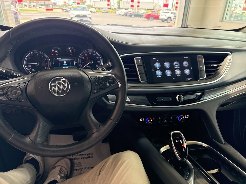 Used 2018 Buick Enclave Essence FWD image 28