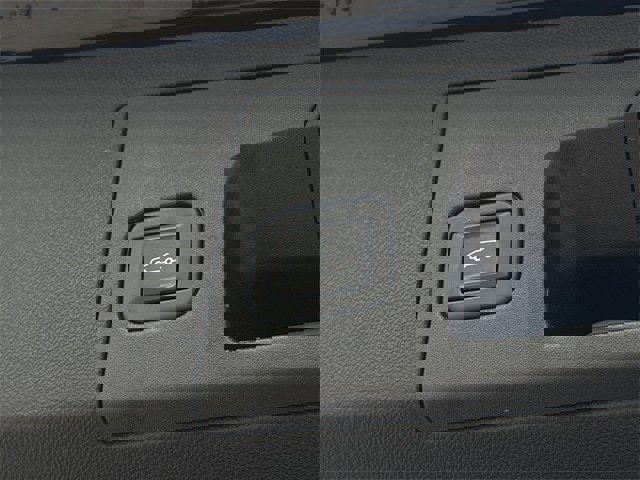 Used 2022 Cadillac XT5 Premium Luxury w/ Technology Package image 31