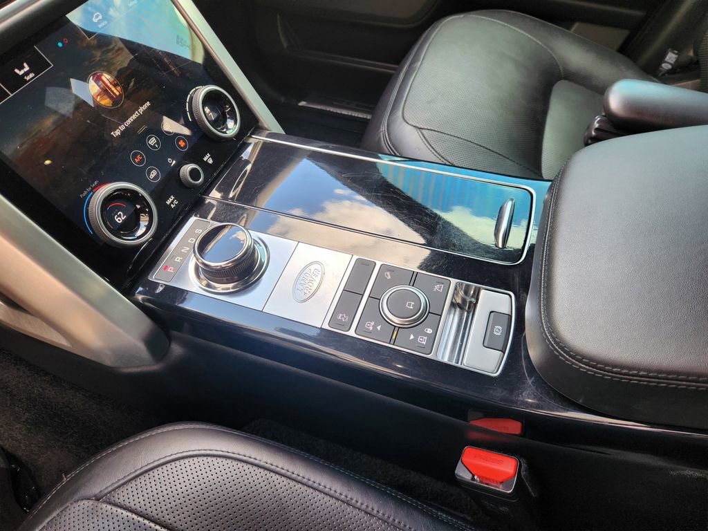 Used 2019 Land Rover Range Rover Supercharged AWD/4WD image 19