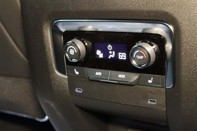 New 2025 Chevrolet Suburban Premier image 13