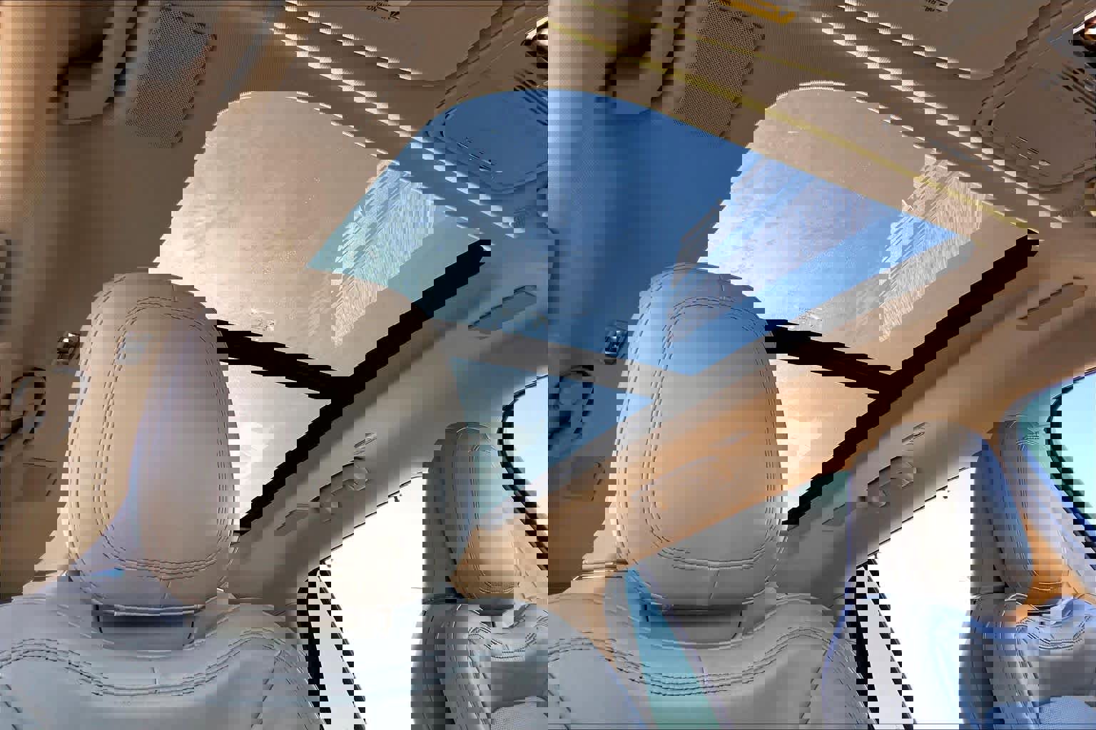 Used 2022 Lincoln Aviator Reserve w/ Equipment Group 201A image 14