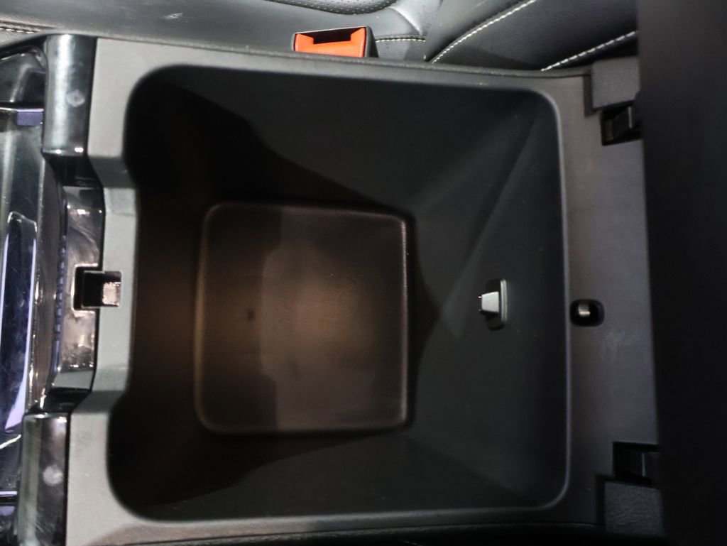 Used 2023 Jeep Grand Cherokee L Limited w/ Luxury Tech Group II image 38