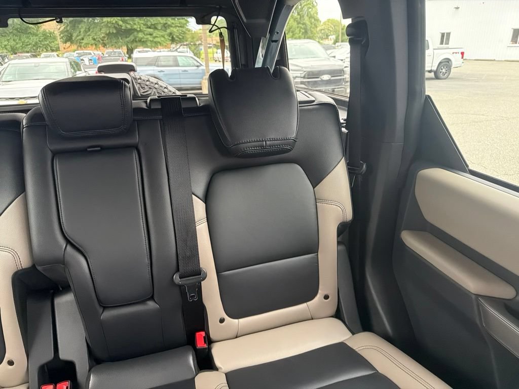 Used 2023 Ford Bronco Wildtrak AWD/4WD image 15