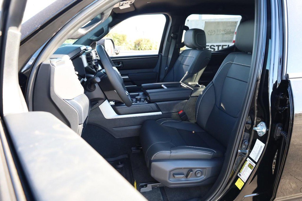 New 2026 Toyota Tundra SR5 image 8