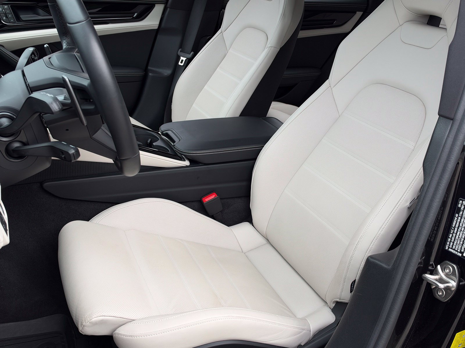 Certified 2026 Porsche Panamera 4 AWD/4WD image 5