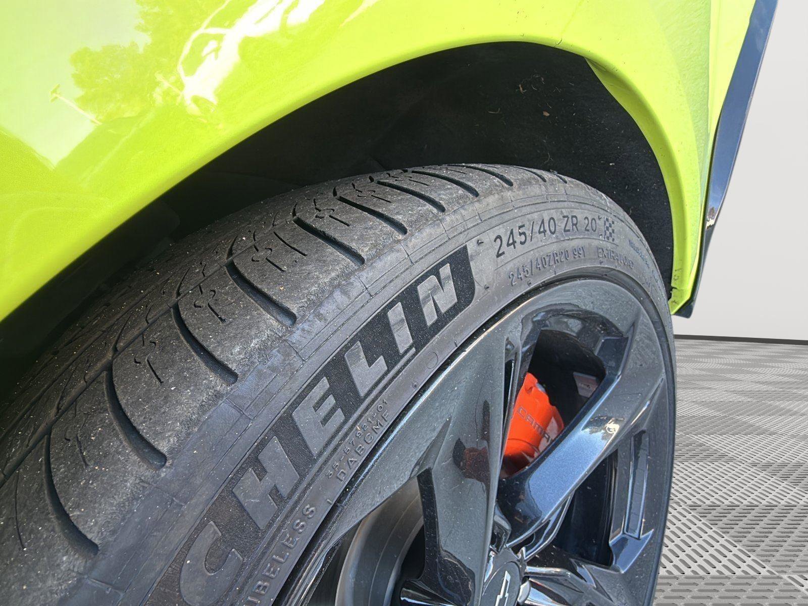 Used 2021 Chevrolet Camaro LT w/ RS Package image 10