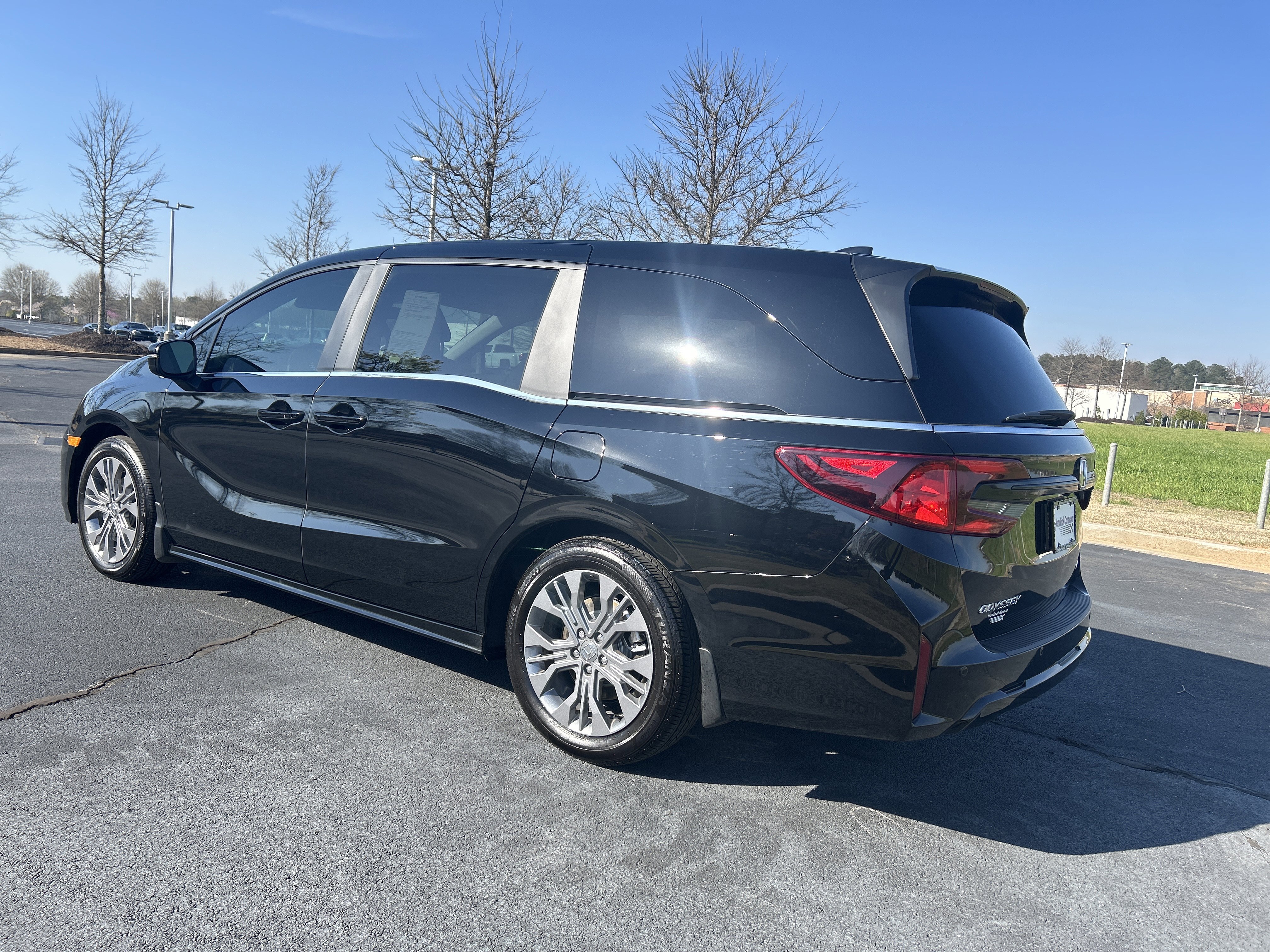 Certified 2026 Honda Odyssey Touring image 7