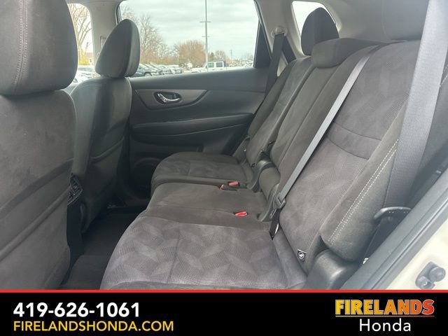 Used 2015 Nissan Rogue SV image 5