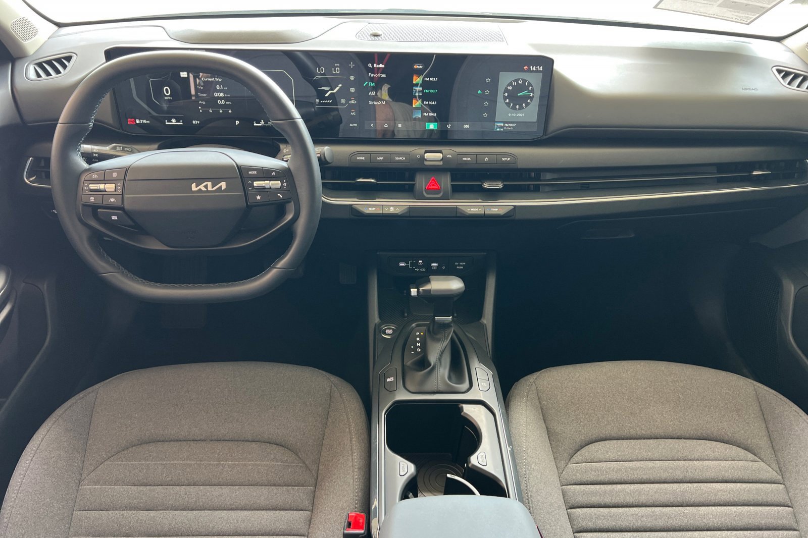 Used 2025 Kia K4 EX image 14