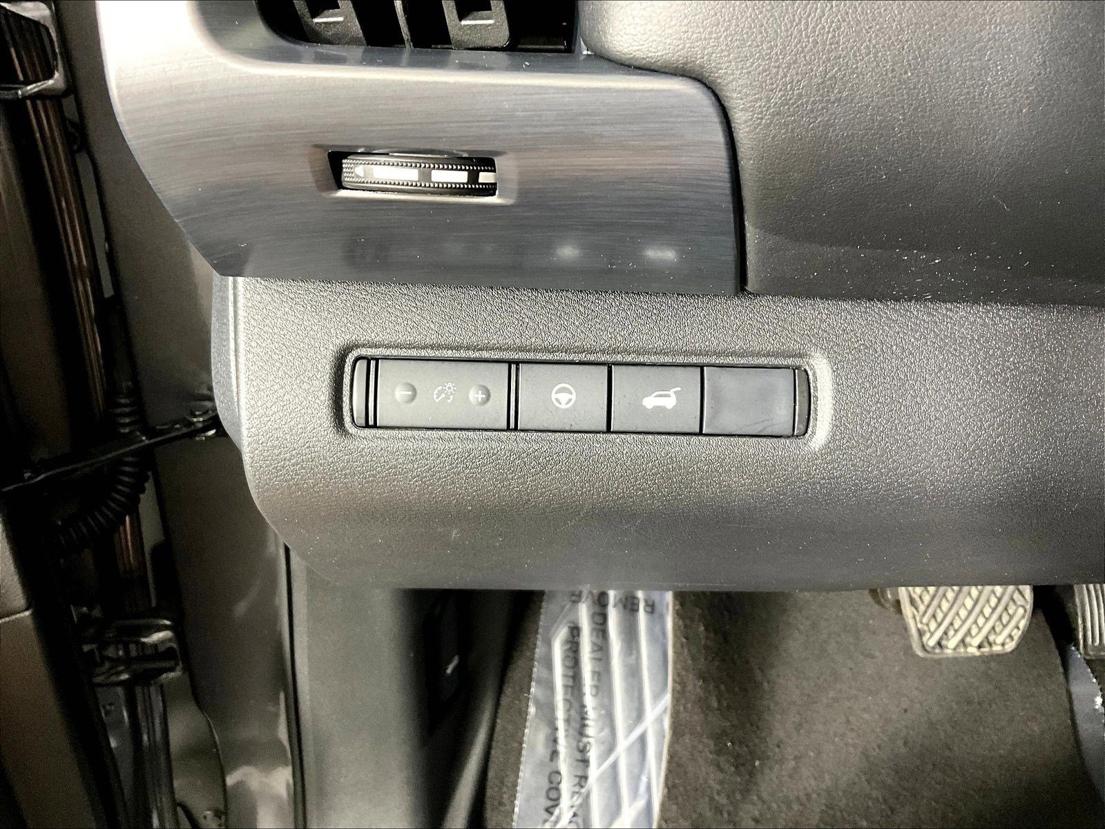 Certified 2024 Nissan Pathfinder SL AWD/4WD image 37