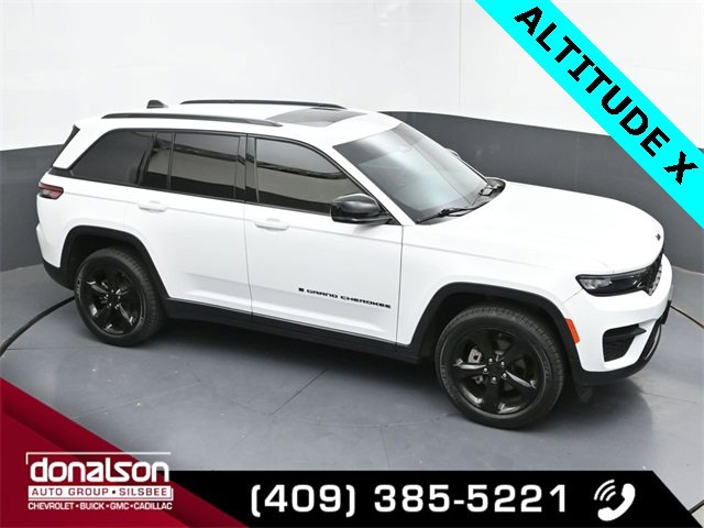 Used 2023 Jeep Grand Cherokee Altitude image 17