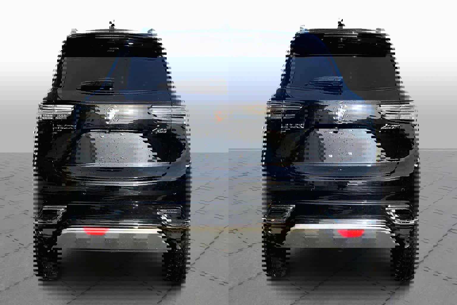 Used 2023 Buick Envision Avenir image 4