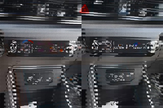 New 2026 Kia Carnival EX image 33