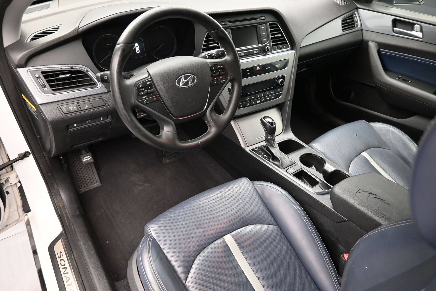 Used 2016 Hyundai Sonata Limited FWD image 12