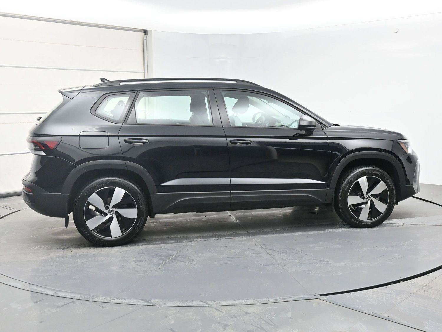 Certified 2025 Volkswagen Taos S w/ Taos Adventure Package (SXB) AWD/4WD image 25
