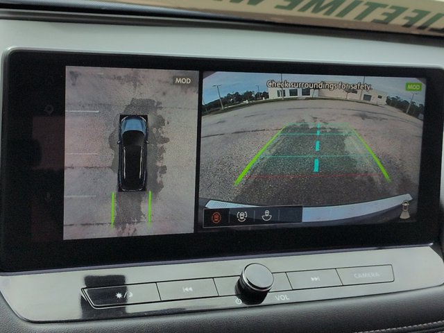 Used 2025 Nissan Rogue SL FWD image 22