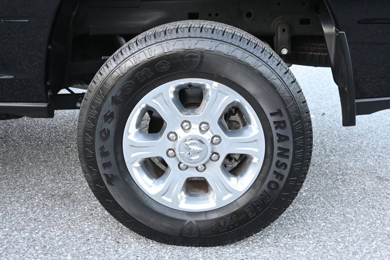 Used 2024 RAM 2500 Big Horn w/ Bed Utility Group image 12