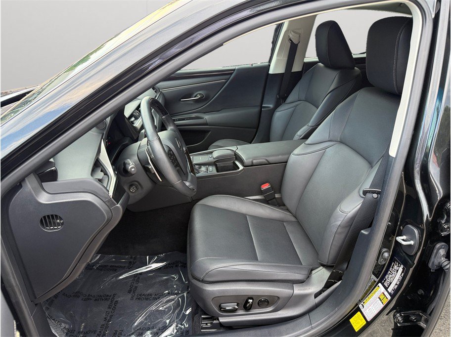 Used 2021 Lexus ES 350 Premium w/ Premium Package FWD image 2